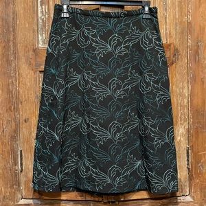 embroidered botanical dressbarn skirt, 6P